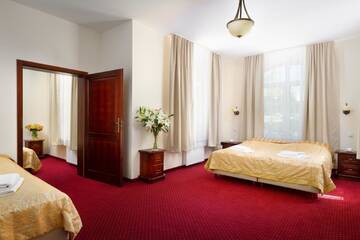 Стандартный трехместный номер в Отеле Royal Hotel Modlin